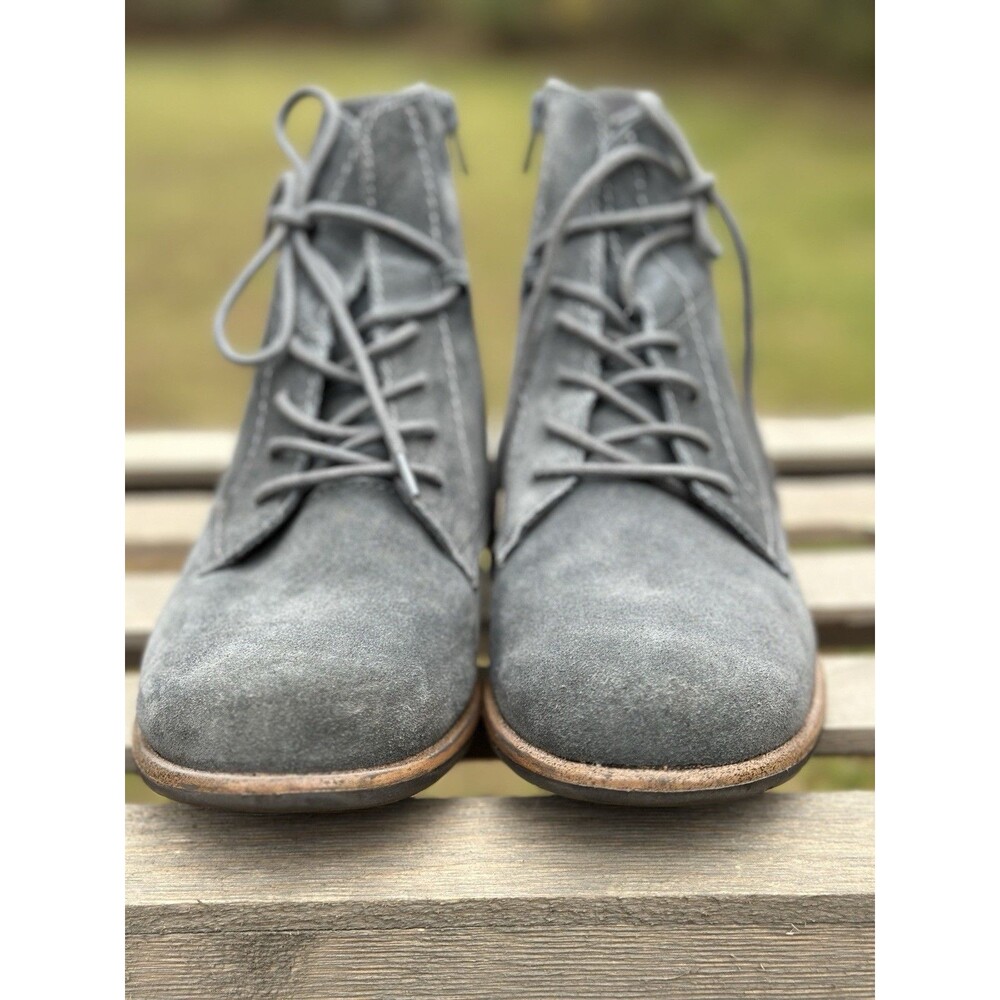 Earth Origins "Adara" Lace-Up Gray Suede Slip Resistant Ankle Boot 8.5